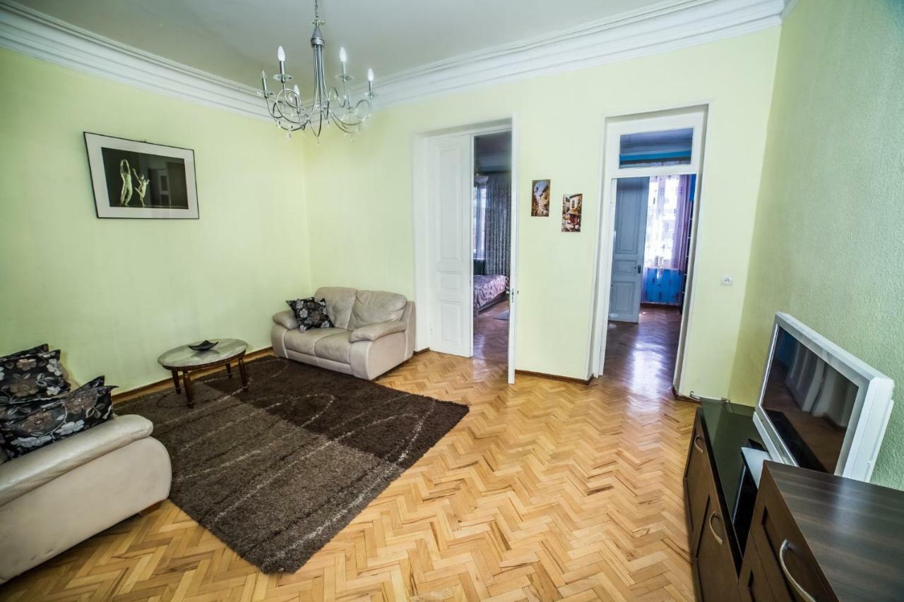 Gold District Apartment Τυφλίδα Εξωτερικό φωτογραφία
