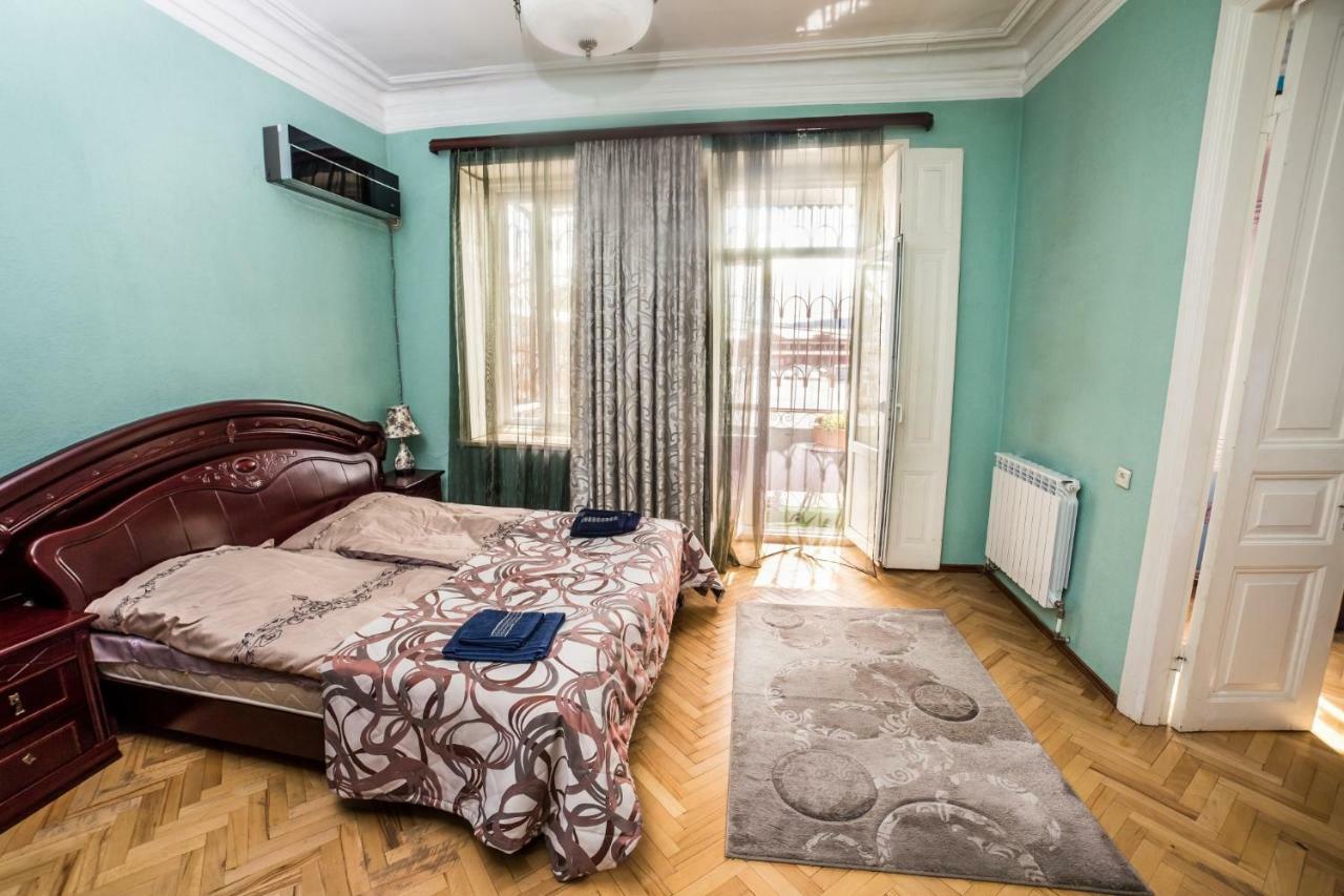 Gold District Apartment Τυφλίδα Εξωτερικό φωτογραφία