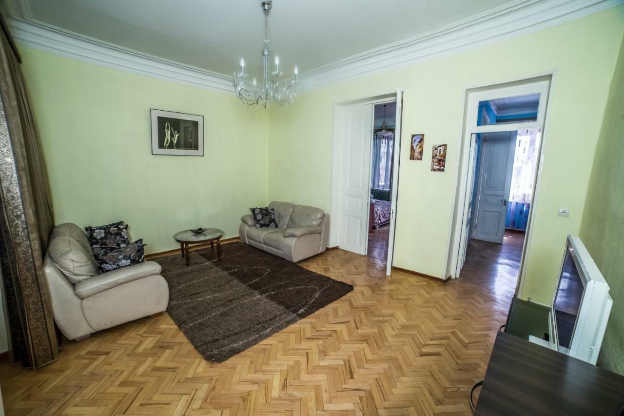 Gold District Apartment Τυφλίδα Εξωτερικό φωτογραφία