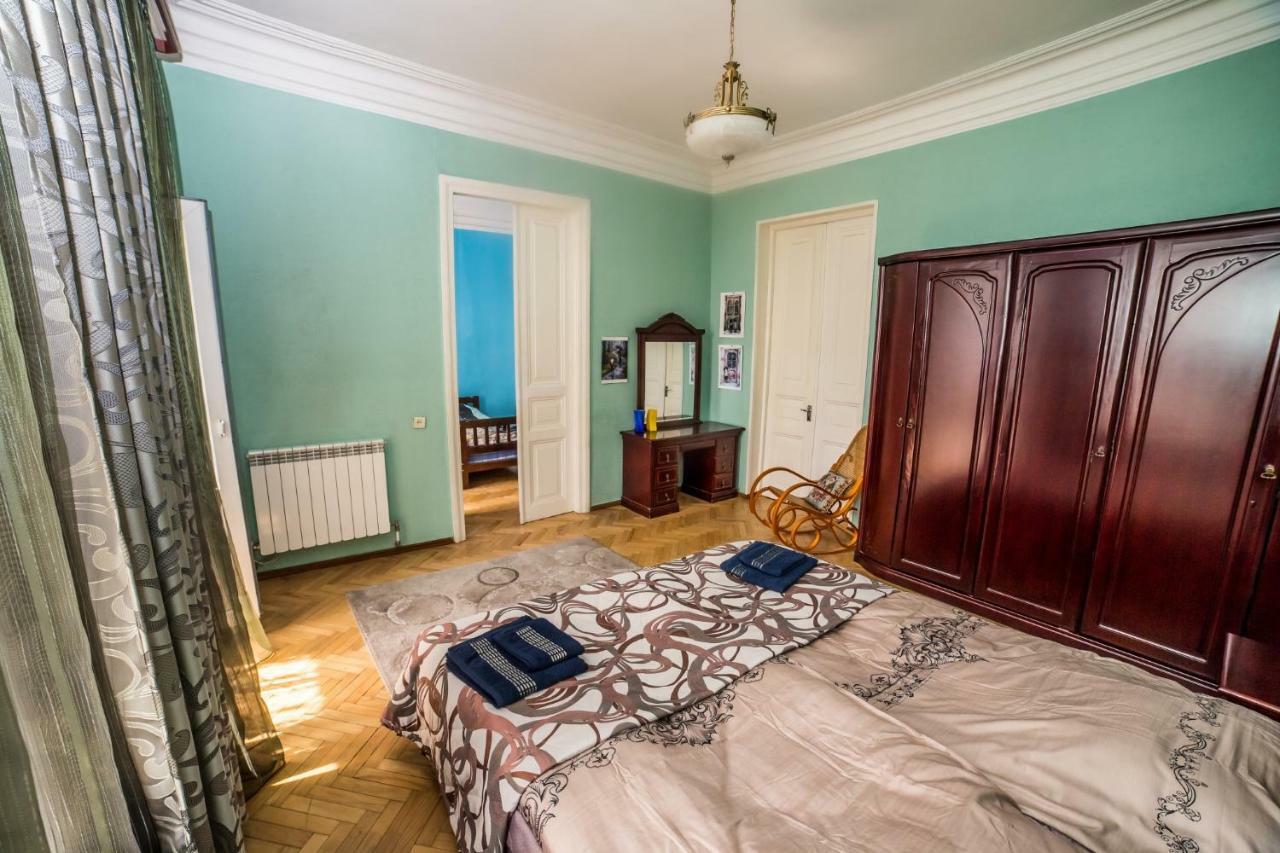 Gold District Apartment Τυφλίδα Εξωτερικό φωτογραφία