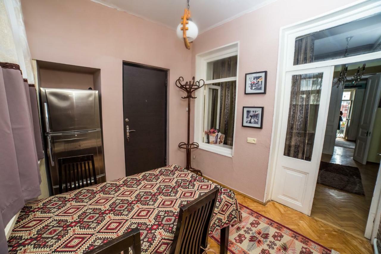 Gold District Apartment Τυφλίδα Εξωτερικό φωτογραφία